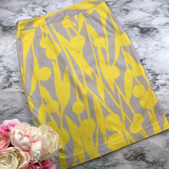 Boden Dresses & Skirts - Boden Dandelion Floral Print Pencil Skirt